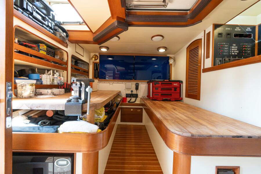 72' 2007 Marlow 72 E-CB