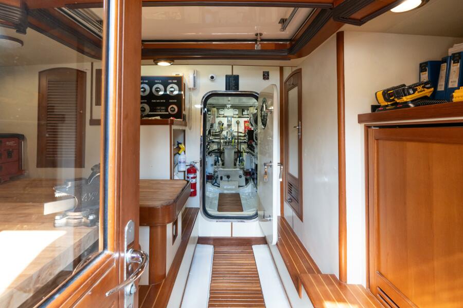 72' 2007 Marlow 72 E-CB