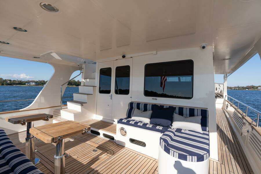 Marlow 72 GRIFFIN - Aft Deck