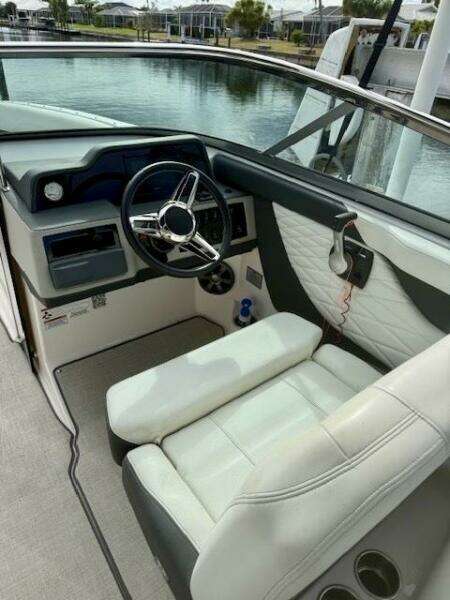 26ft Regal Yacht For Sale