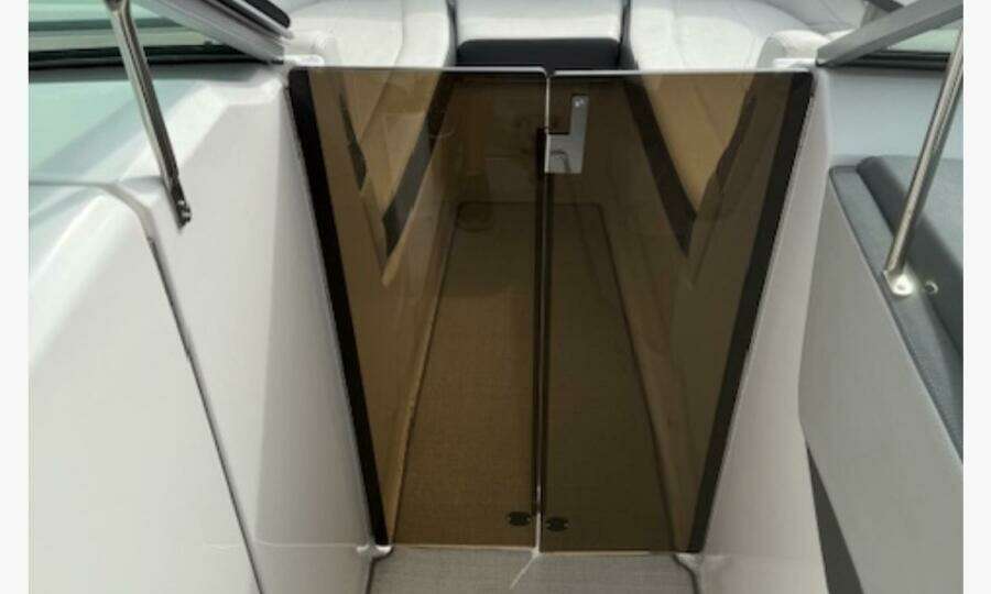 26ft Regal Yacht For Sale