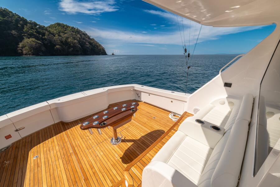 58' 2025 Viking 58 Convertible