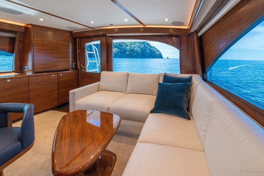 58' 2025 Viking 58 Convertible