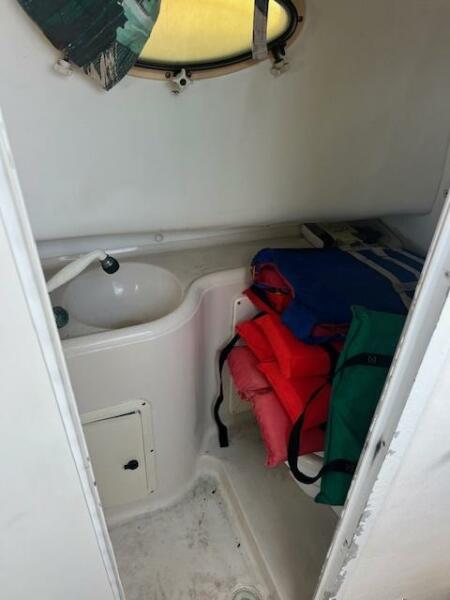 30' 1998 Pro-Line 2610 WA