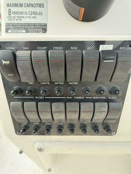 22ft ProKat Yacht For Sale