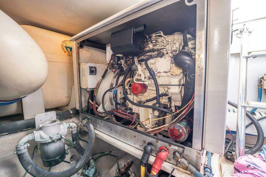 Manana 43ft Egg Harbor Yacht For Sale