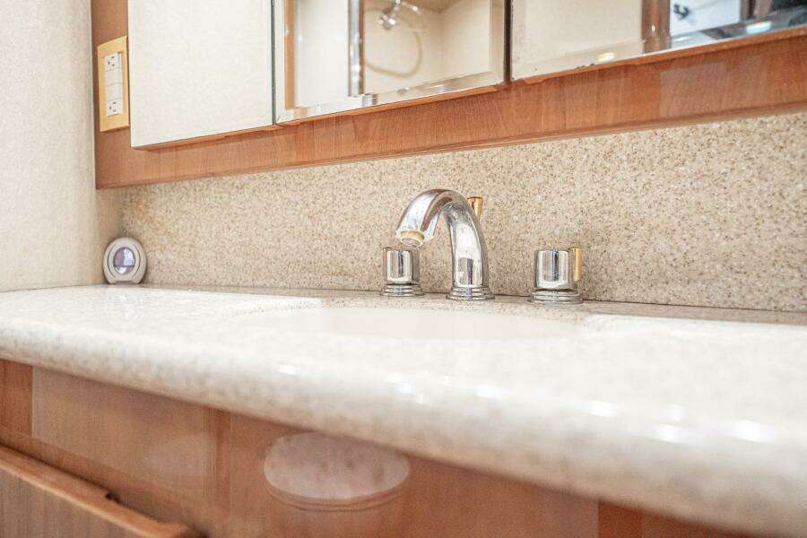 Manana 43ft Egg Harbor Yacht For Sale