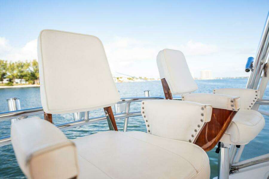 Manana 43ft Egg Harbor Yacht For Sale