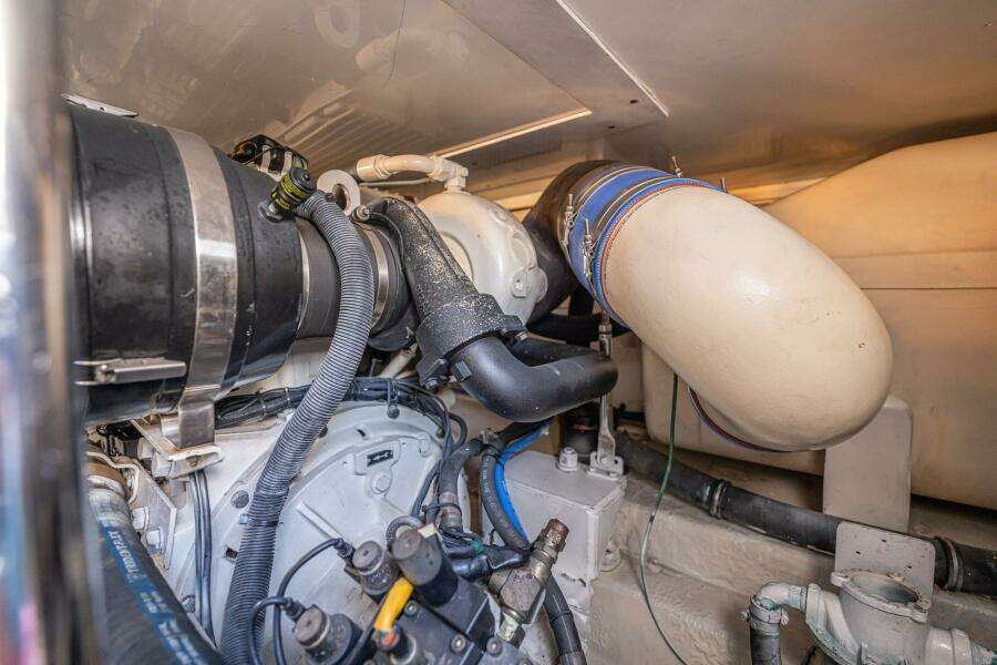 Manana 43ft Egg Harbor Yacht For Sale