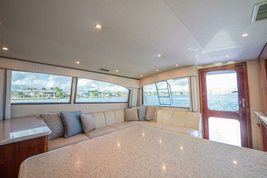 Manana 43ft Egg Harbor Yacht For Sale