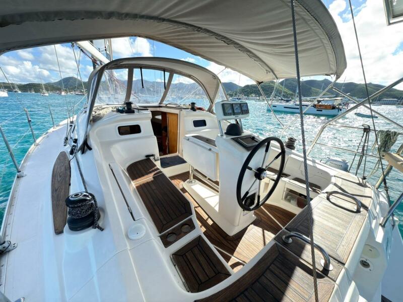 38' 2006 Elan Impression