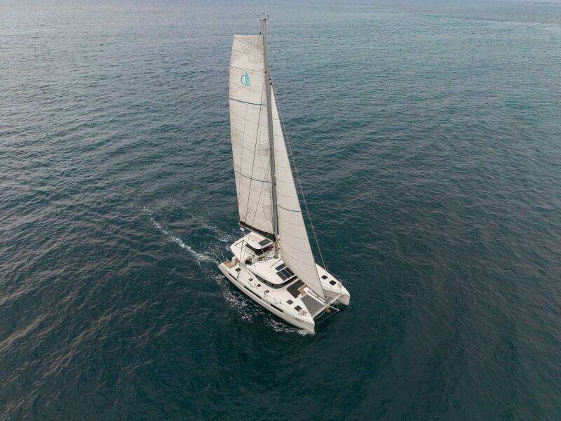 Hortz 48ft Lagoon Yacht For Sale