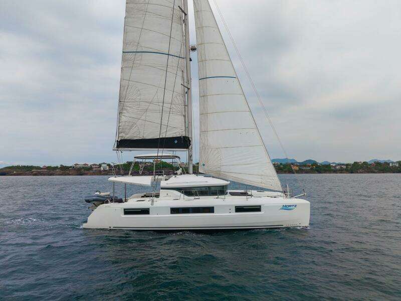 Hortz 48ft Lagoon Yacht For Sale