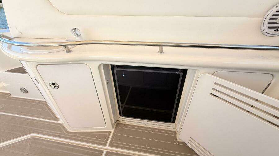 Banking Memories 41ft Sea Ray Yacht For Sale