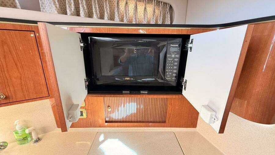 Banking Memories 41ft Sea Ray Yacht For Sale