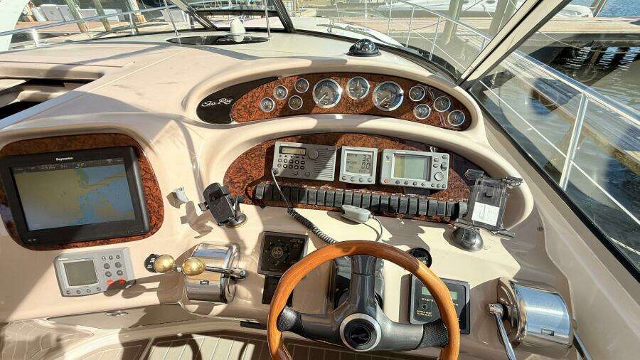 Banking Memories 41ft Sea Ray Yacht For Sale