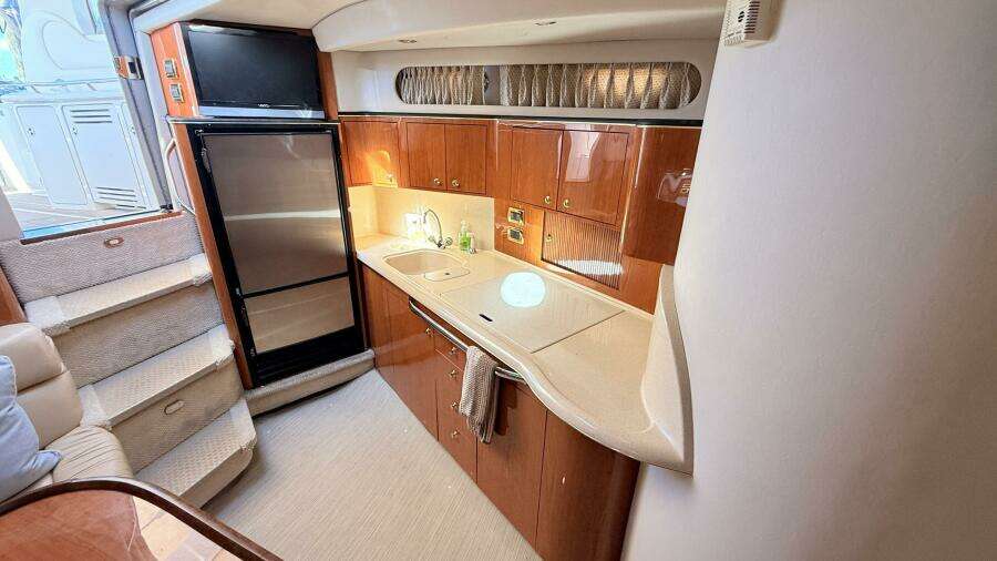 Banking Memories 41ft Sea Ray Yacht For Sale