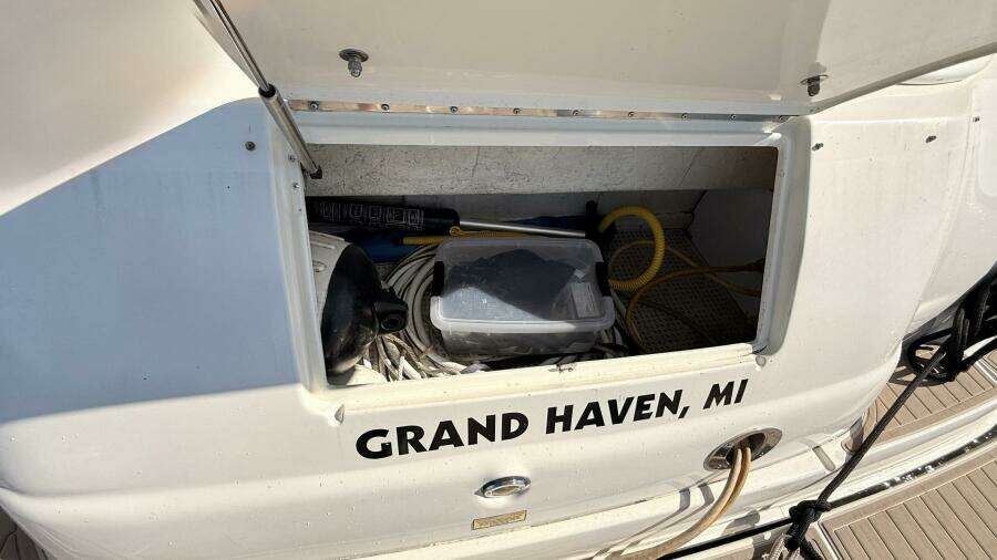 Banking Memories 41ft Sea Ray Yacht For Sale