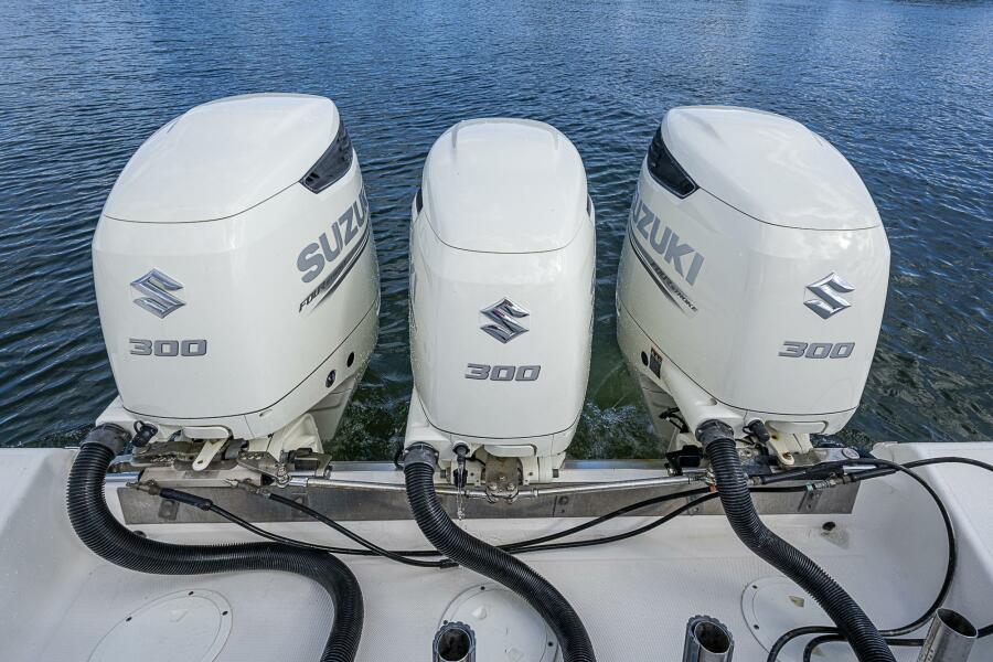 34' 2013 Wellcraft 340 Coastal