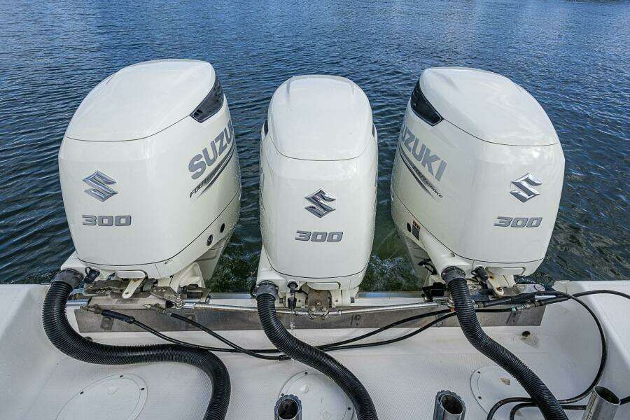 KERNTOWN 34ft Wellcraft Yacht For Sale