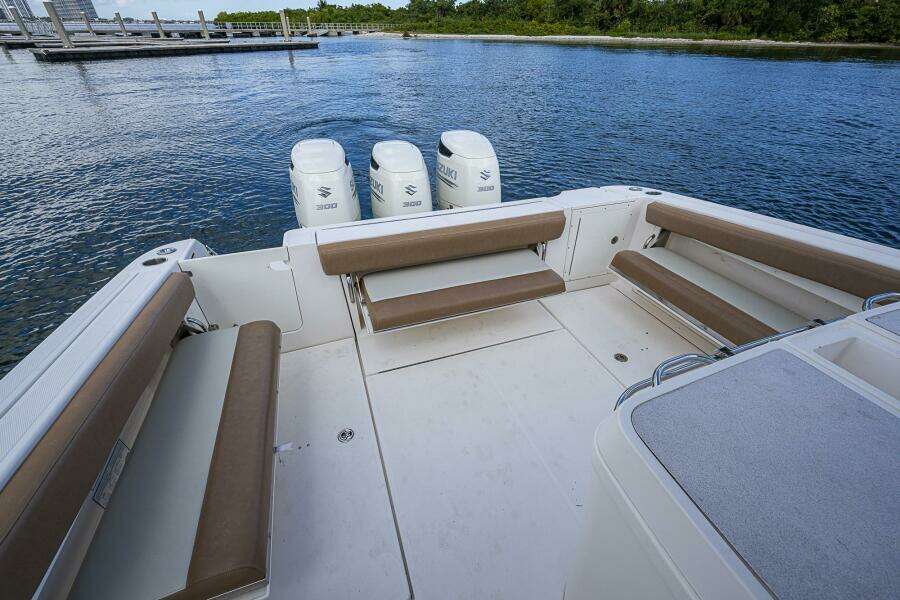 KERNTOWN 34ft Wellcraft Yacht For Sale