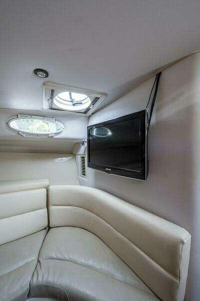 KERNTOWN 34ft Wellcraft Yacht For Sale