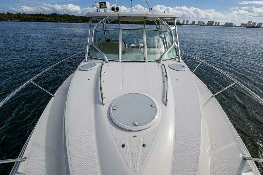 KERNTOWN 34ft Wellcraft Yacht For Sale