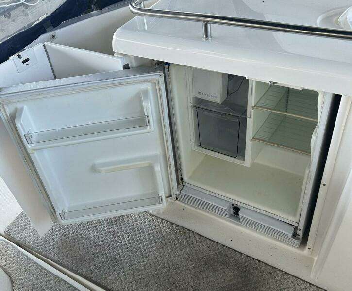 Ursula 37ft Cruisers Yachts Yacht For Sale