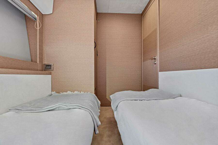 No Patience 52ft Prestige Yacht For Sale