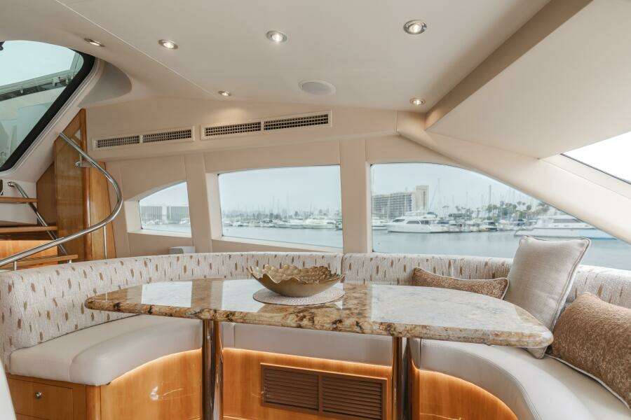 UNA VIDA  64ft Hatteras Yacht For Sale