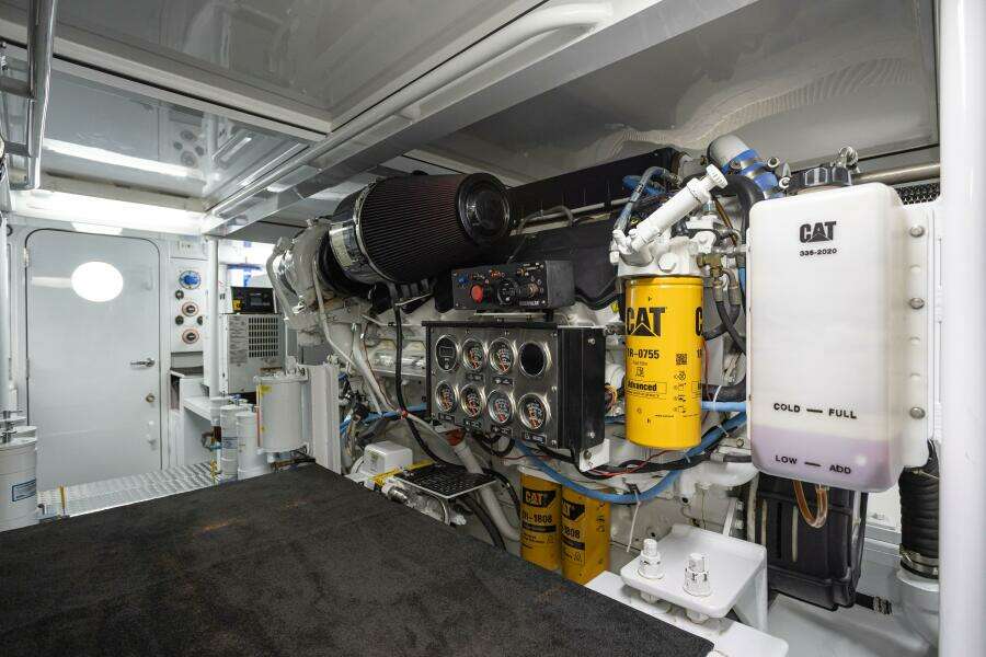 HT HOOK 72ft Merritt Yacht For Sale