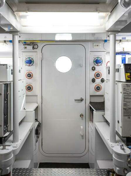 HT HOOK 72ft Merritt Yacht For Sale