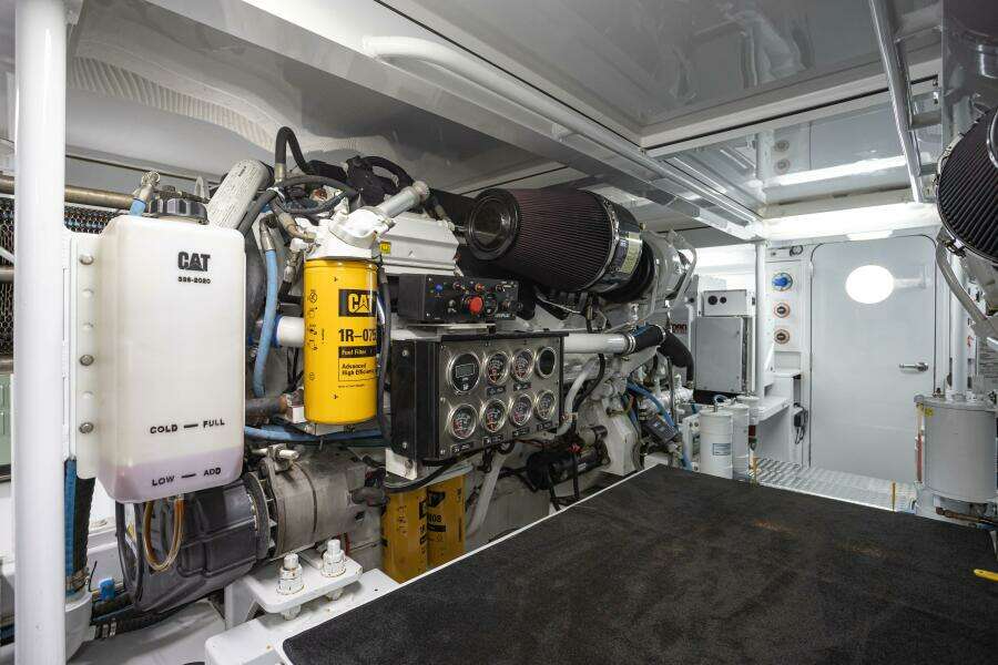 HT HOOK 72ft Merritt Yacht For Sale