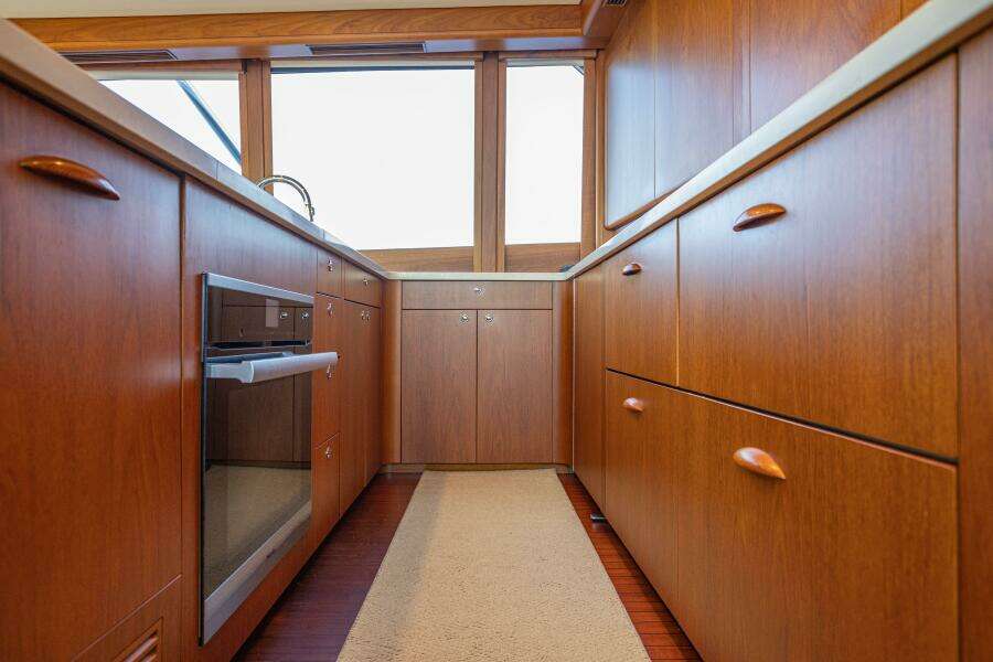 HT HOOK 72ft Merritt Yacht For Sale