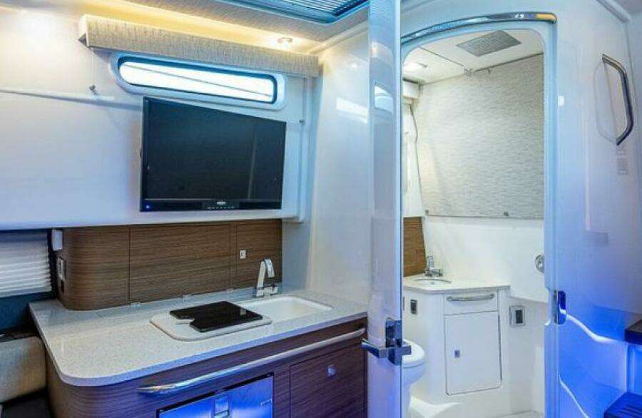 AJ 42ft Boston Whaler Yacht For Sale