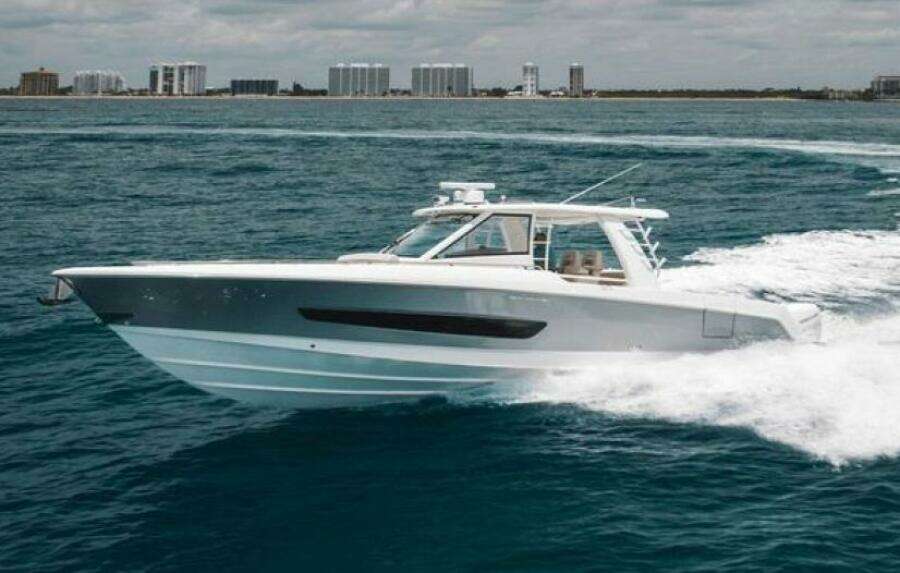 AJ 42ft Boston Whaler Yacht For Sale