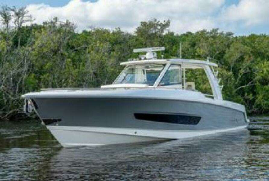 AJ 42ft Boston Whaler Yacht For Sale