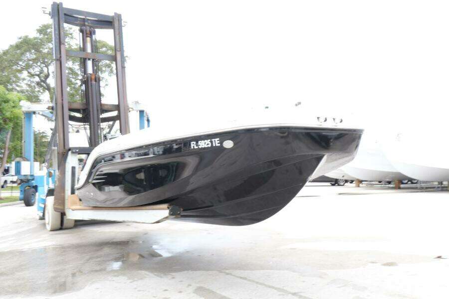 22ft Bayliner Yacht For Sale