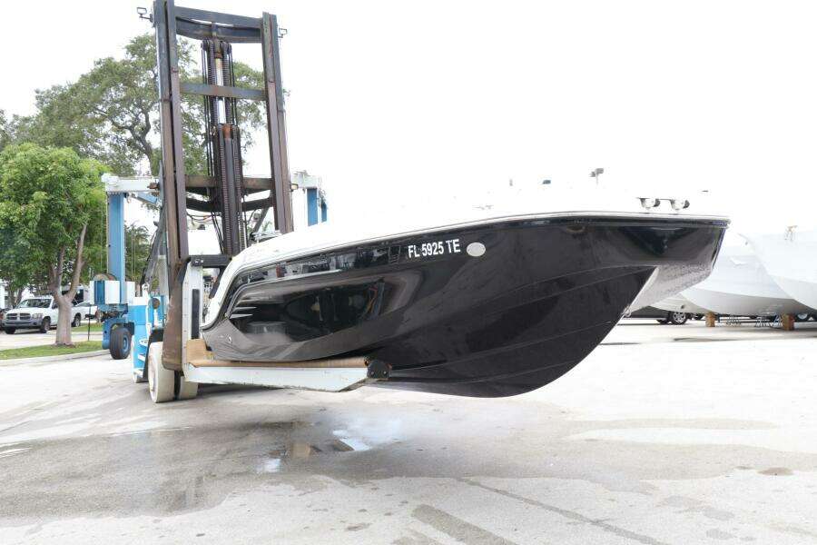 22ft Bayliner Yacht For Sale