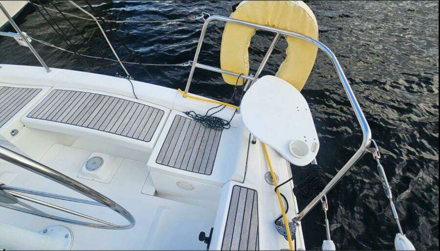 36ft Beneteau Yacht For Sale