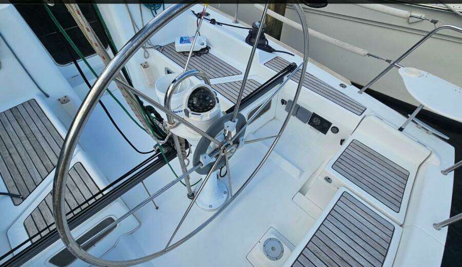 36ft Beneteau Yacht For Sale
