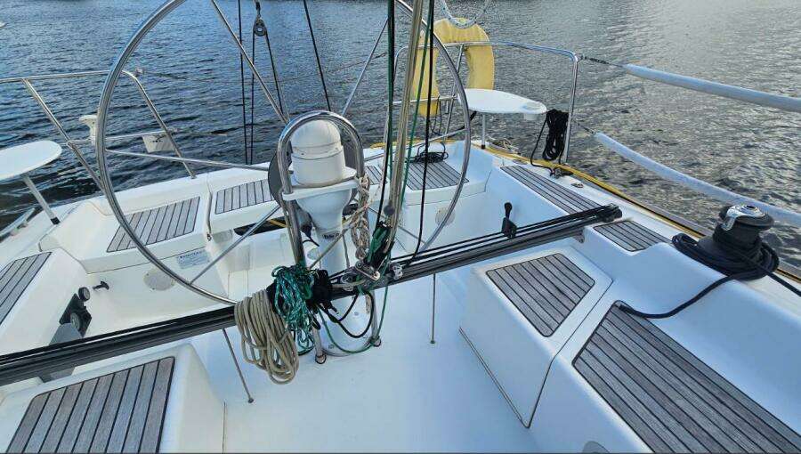 36ft Beneteau Yacht For Sale