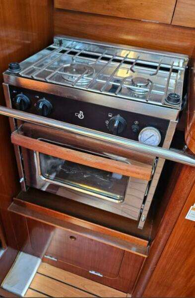 36ft Beneteau Yacht For Sale