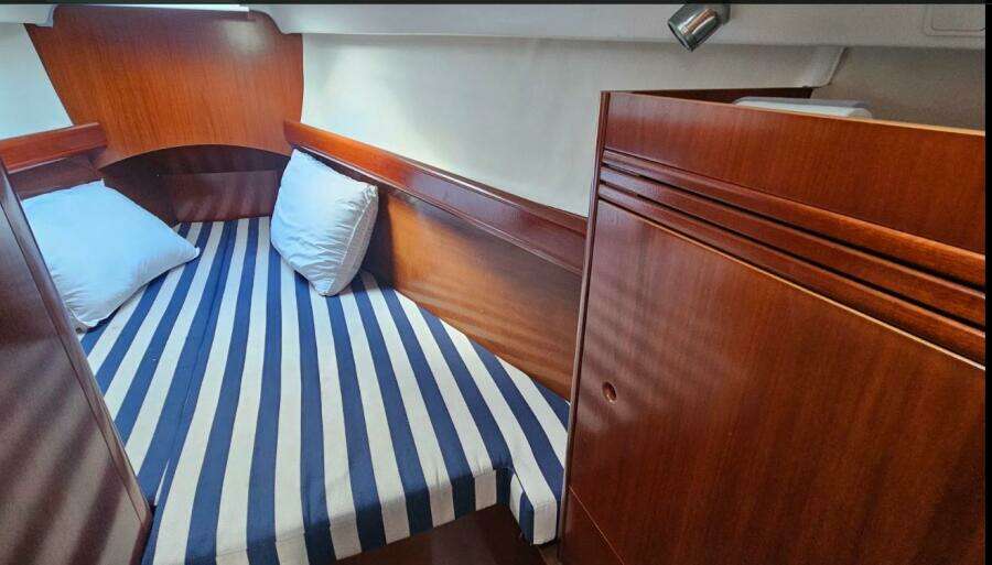 36ft Beneteau Yacht For Sale