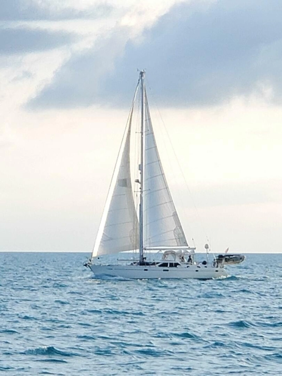 1998 Oyster 485