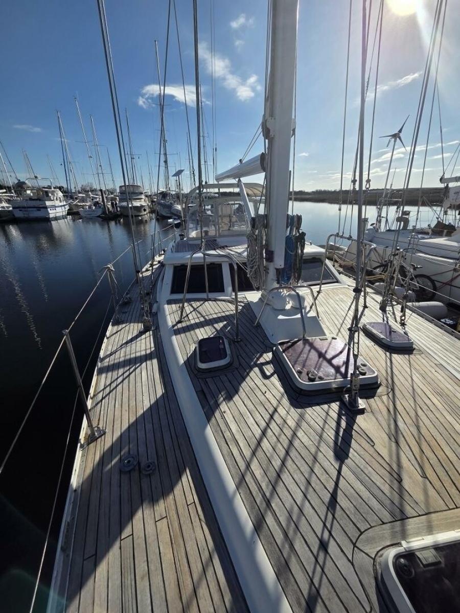 1998 Oyster 485