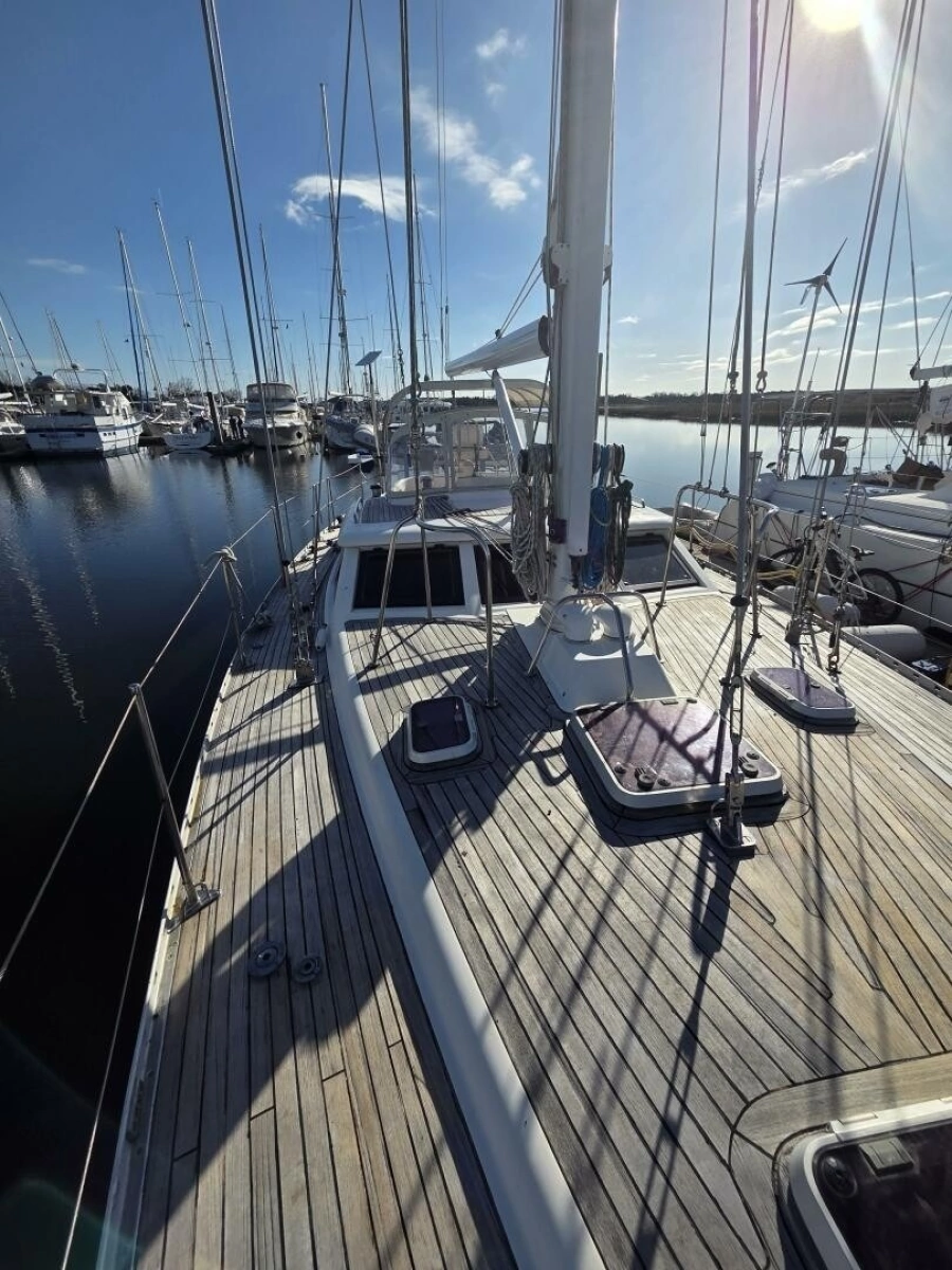 1998 Oyster 485