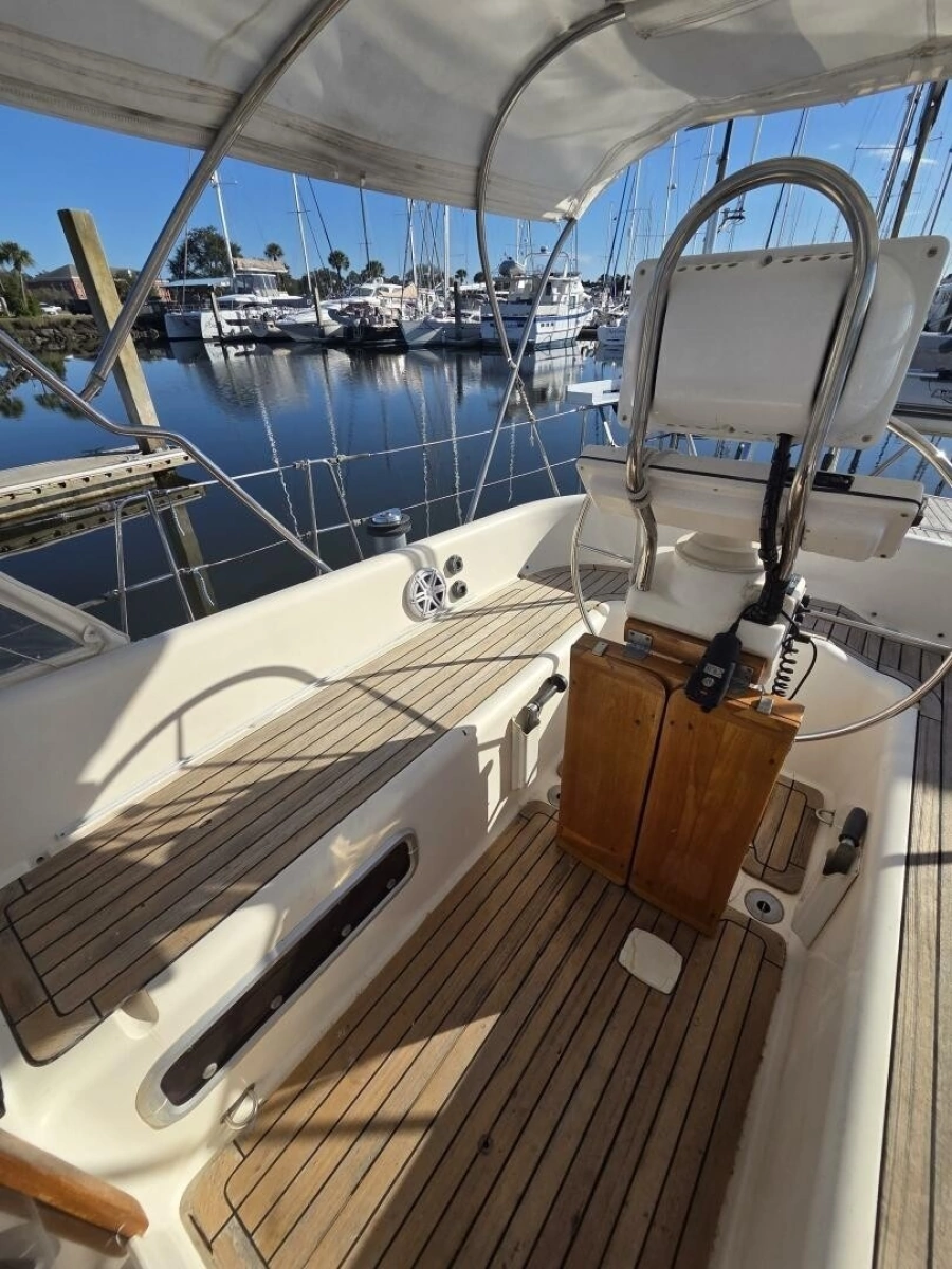 1998 Oyster 485