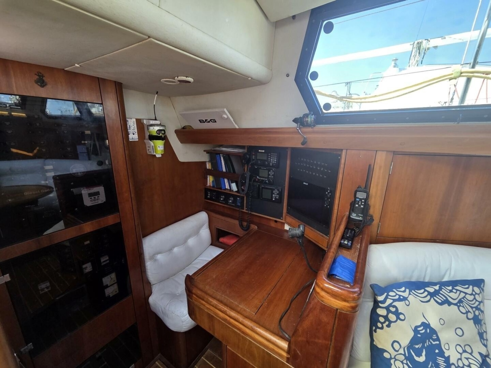 1998 Oyster 485