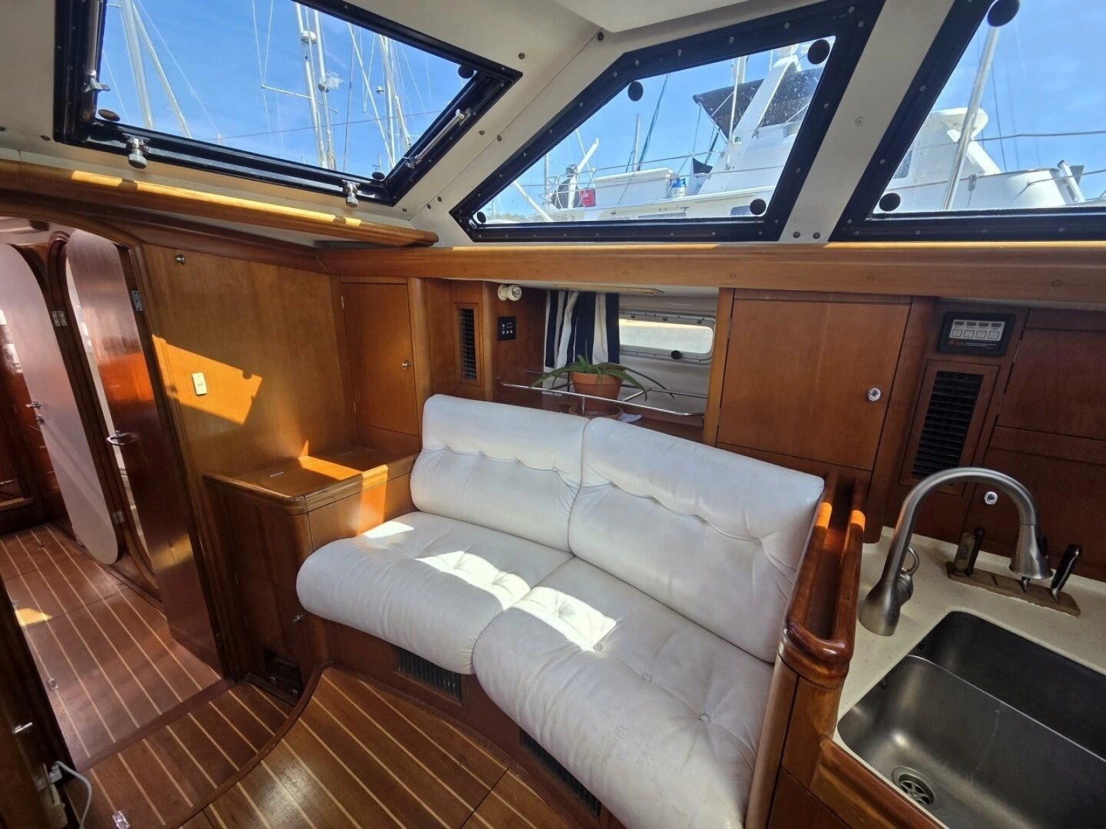 1998 Oyster 485